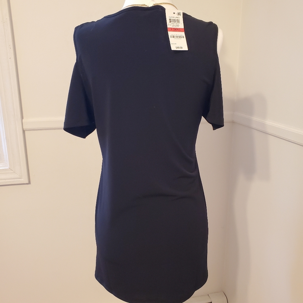 JM Collection cold shoulder top - Picture 4 of 11